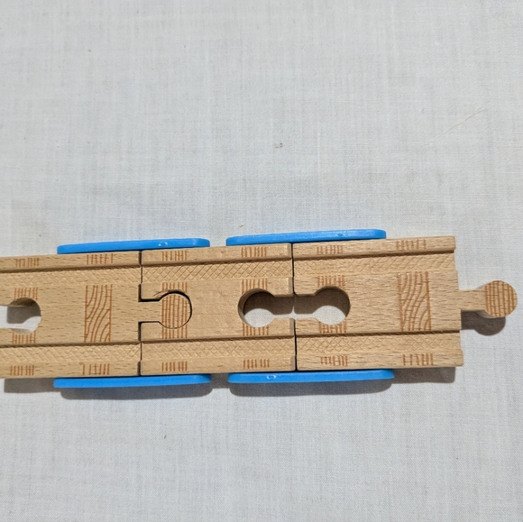 Thomas And Friends Wooden Railway Adapt A Track Lot Of 3  Adapters - Picture 11 of 11